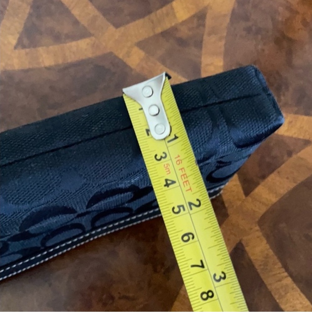 Coach Black Wristlet Clutch Authentic Free Used Excellent Condition Like New - Picture 12 of 14